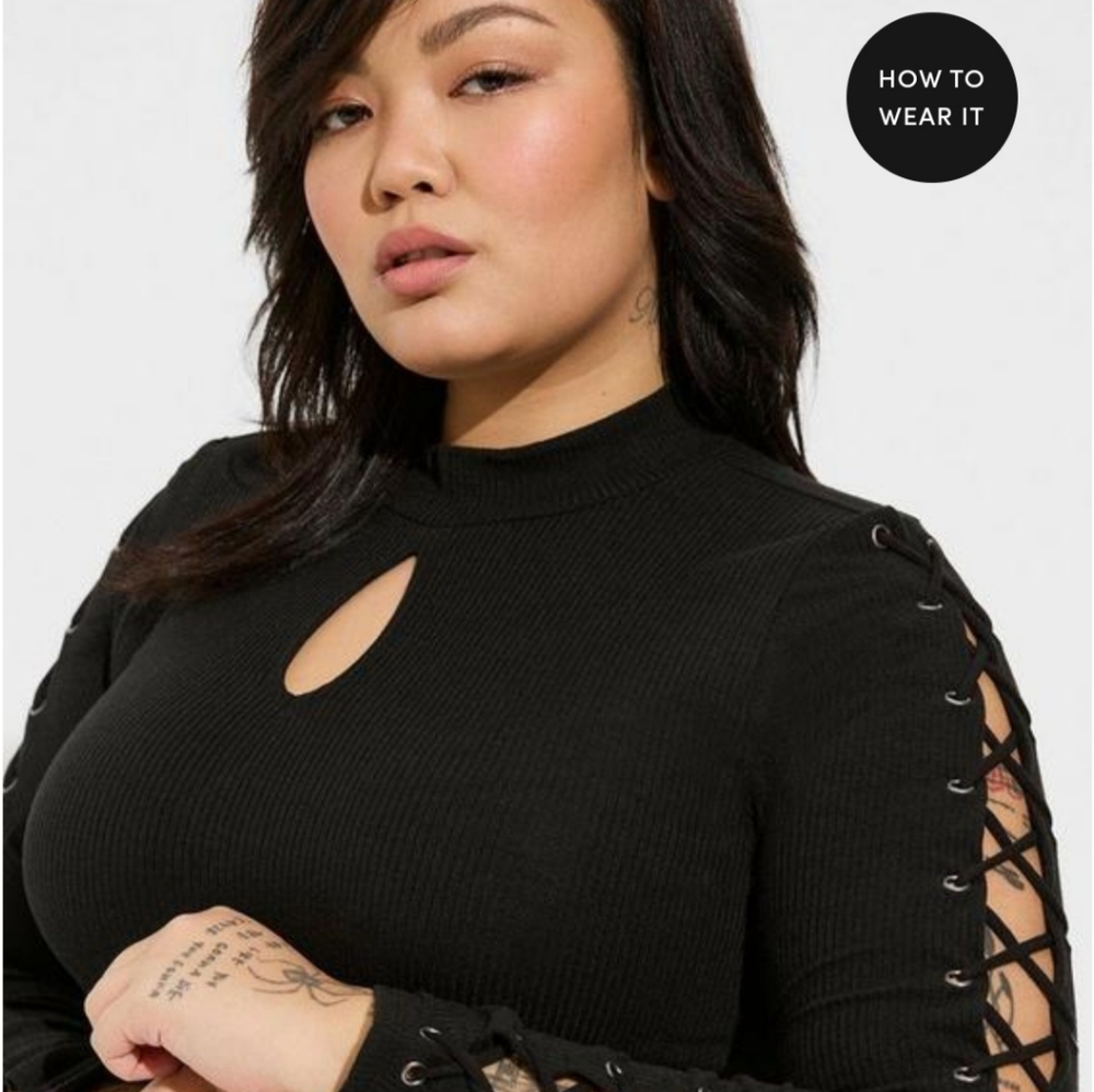 Lace up Sleeve Ribbed Mock Neck